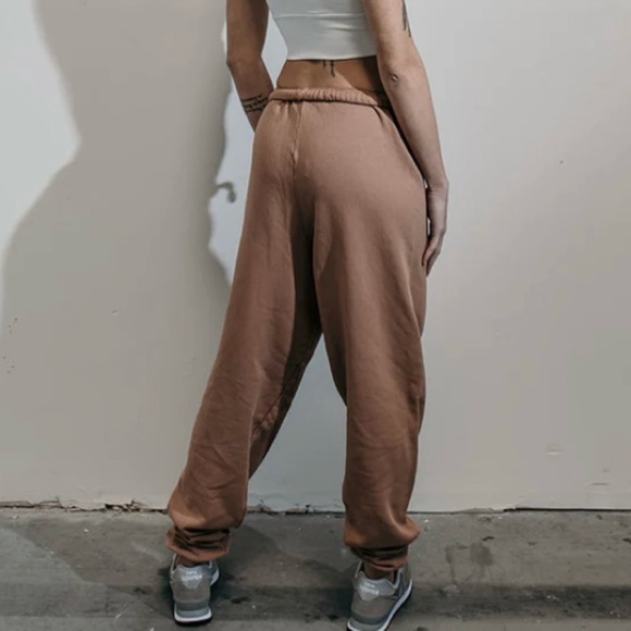 Joah Brown Oversized Joggers - Picture 3 of 15